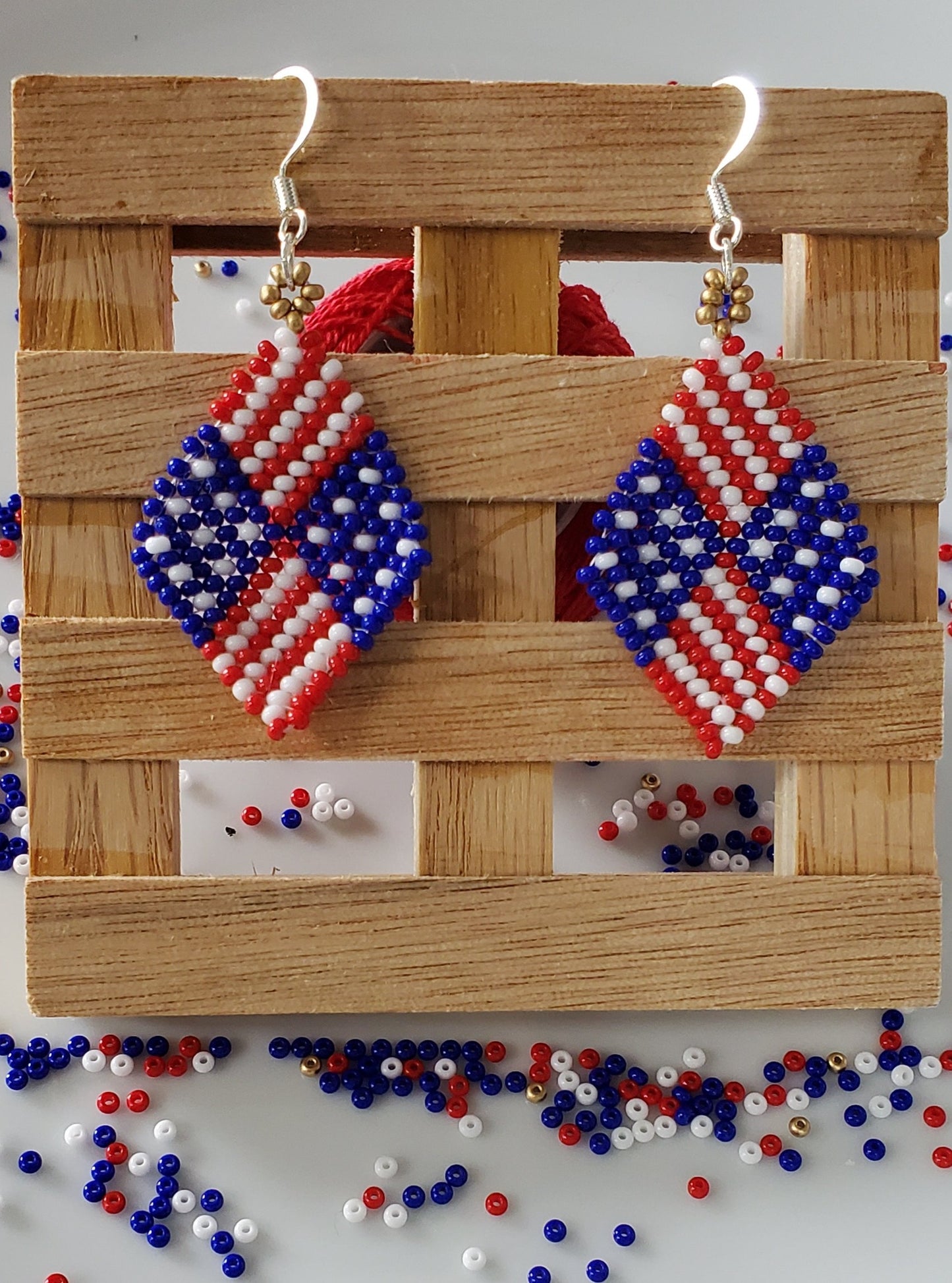 Patriotic Diamond Beaded Earring - Arete de Chaquiras Rombo Patriotico