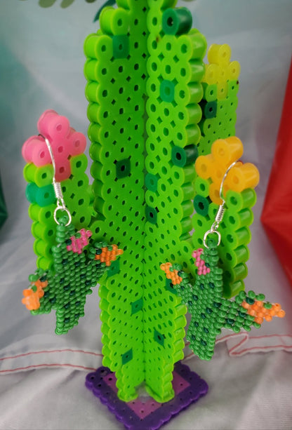 Cactus Beaded Earrings - Aretes de Cactus de Chaquiras