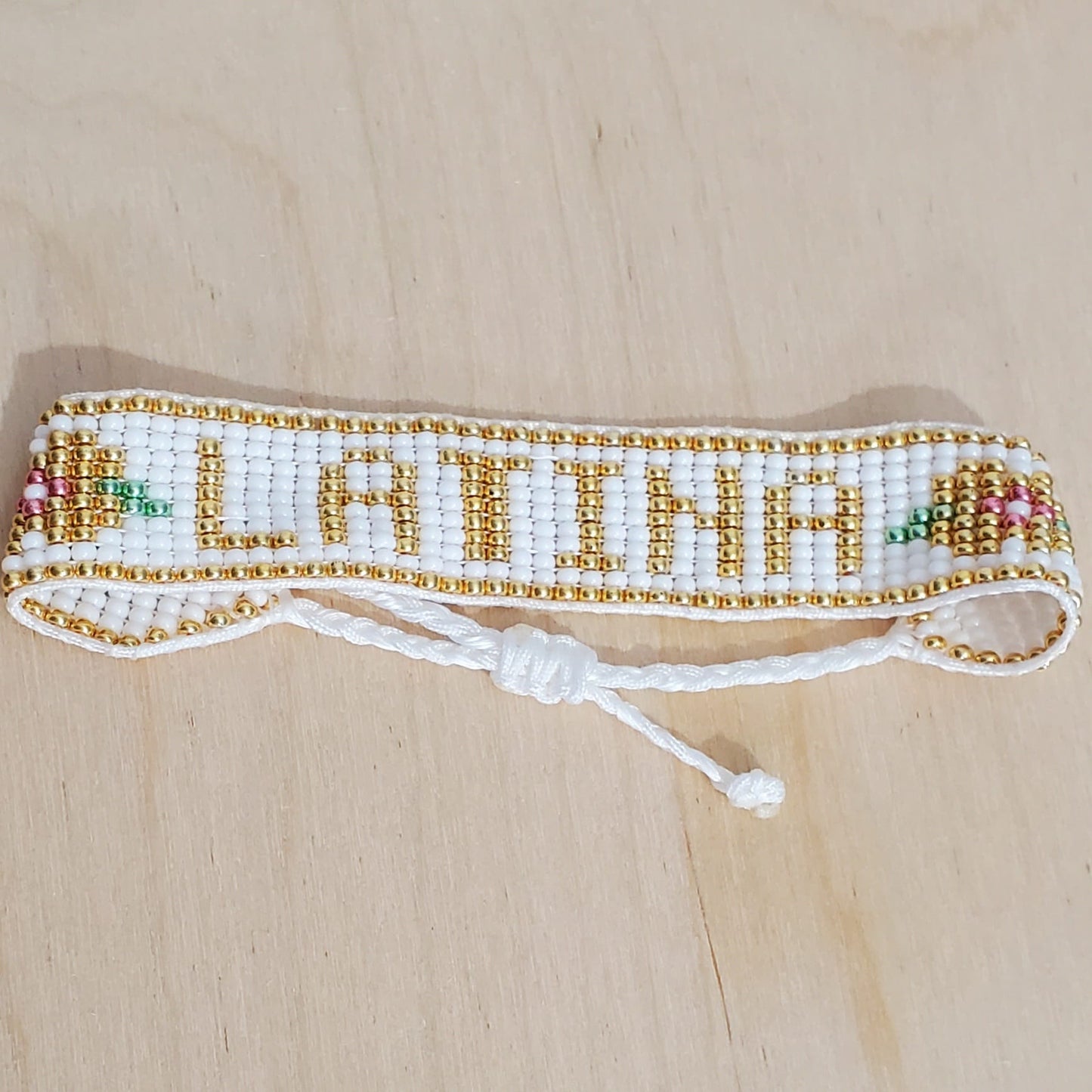 LATINA Beaded Bracelet - Pulsera de Chaquiras LATINA